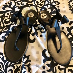 BGBC bow sandals